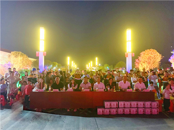 永州紅獅舉辦“壯麗70年，奮斗新時(shí)代”國(guó)慶晚會(huì)暨員工集體生日會(huì)