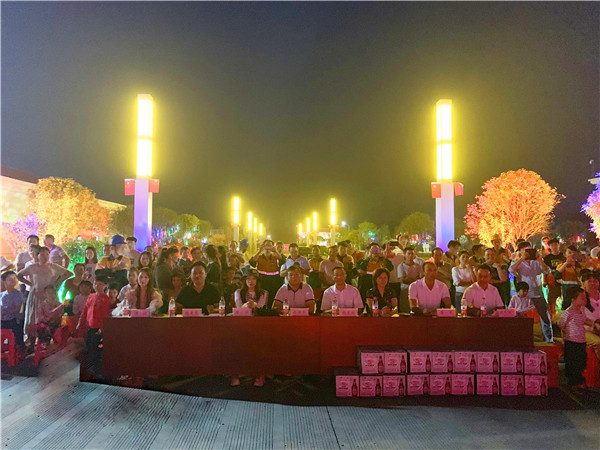 永州紅獅舉辦“壯麗70年，奮斗新時(shí)代”國慶晚會(huì)暨 員工集體生日會(huì)